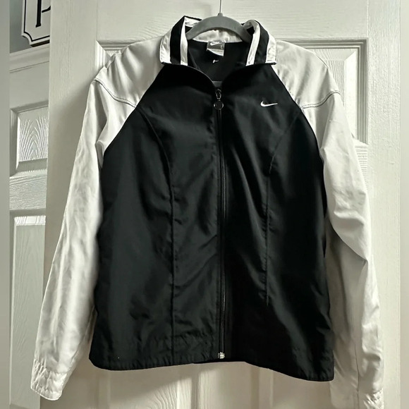 Nike Windbreaker Youth XL - Picture 1 of 6